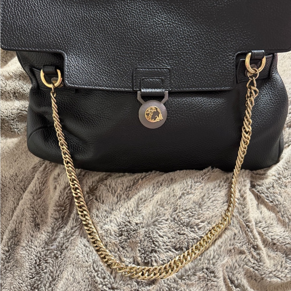 Elegant Black Leather Bag with Gold Chain